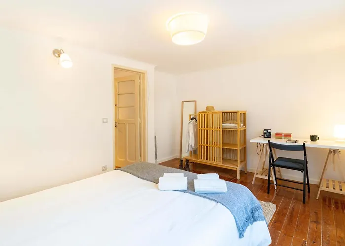 Elegant Liberty Duplex Apartman